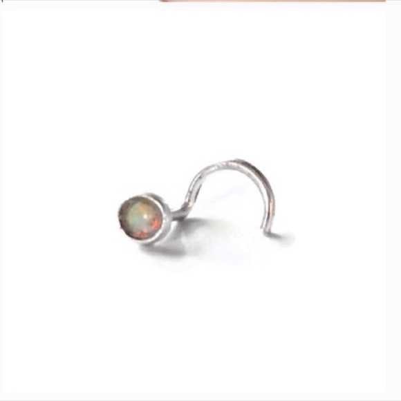 ❌❌SOLD❌❌🆕White Fire Opal Nose Screw - Picture 2 of 5